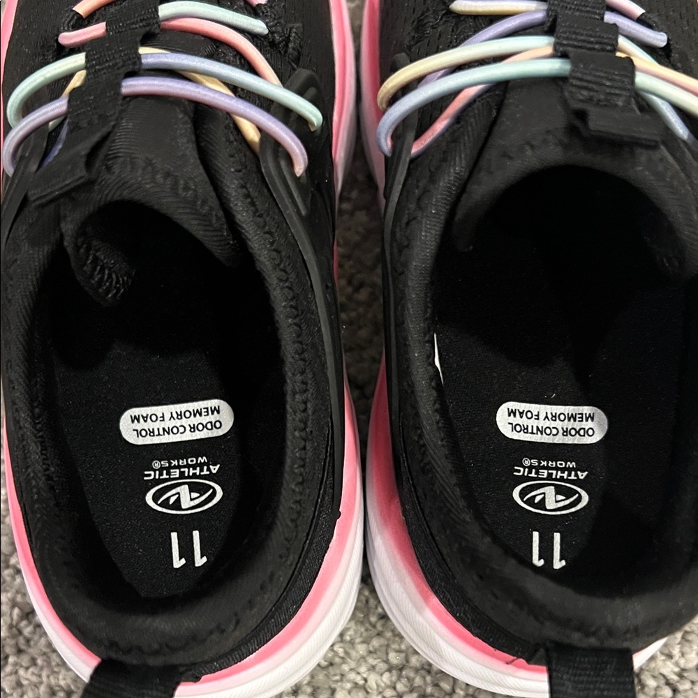 Athletic Works kids size 11 sneakers - Picture 6 of 9